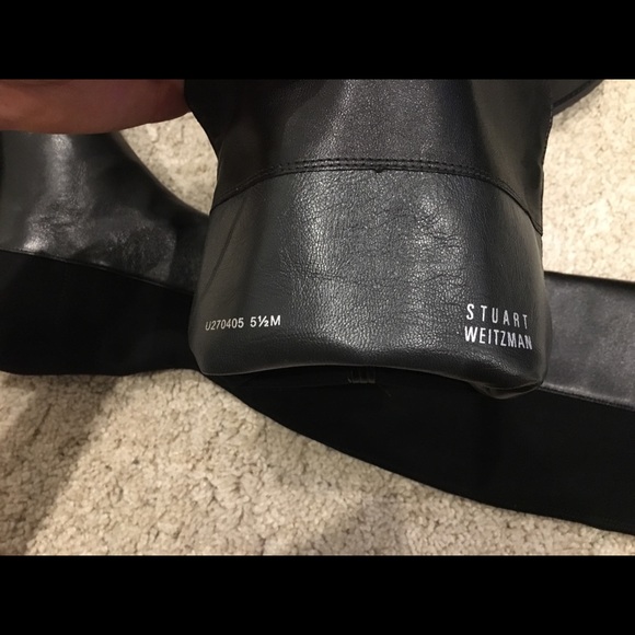 Stuart Weitzman - Picture 4 of 8